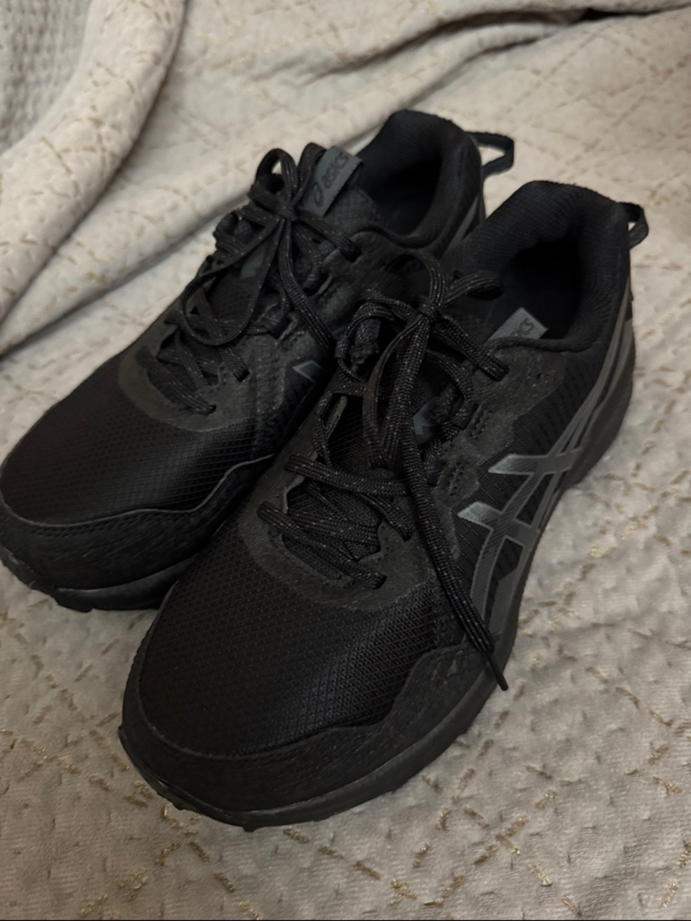 ASICS Ortholite Gel Venture 10 Women’s All-Black Athletic Running Sneakers